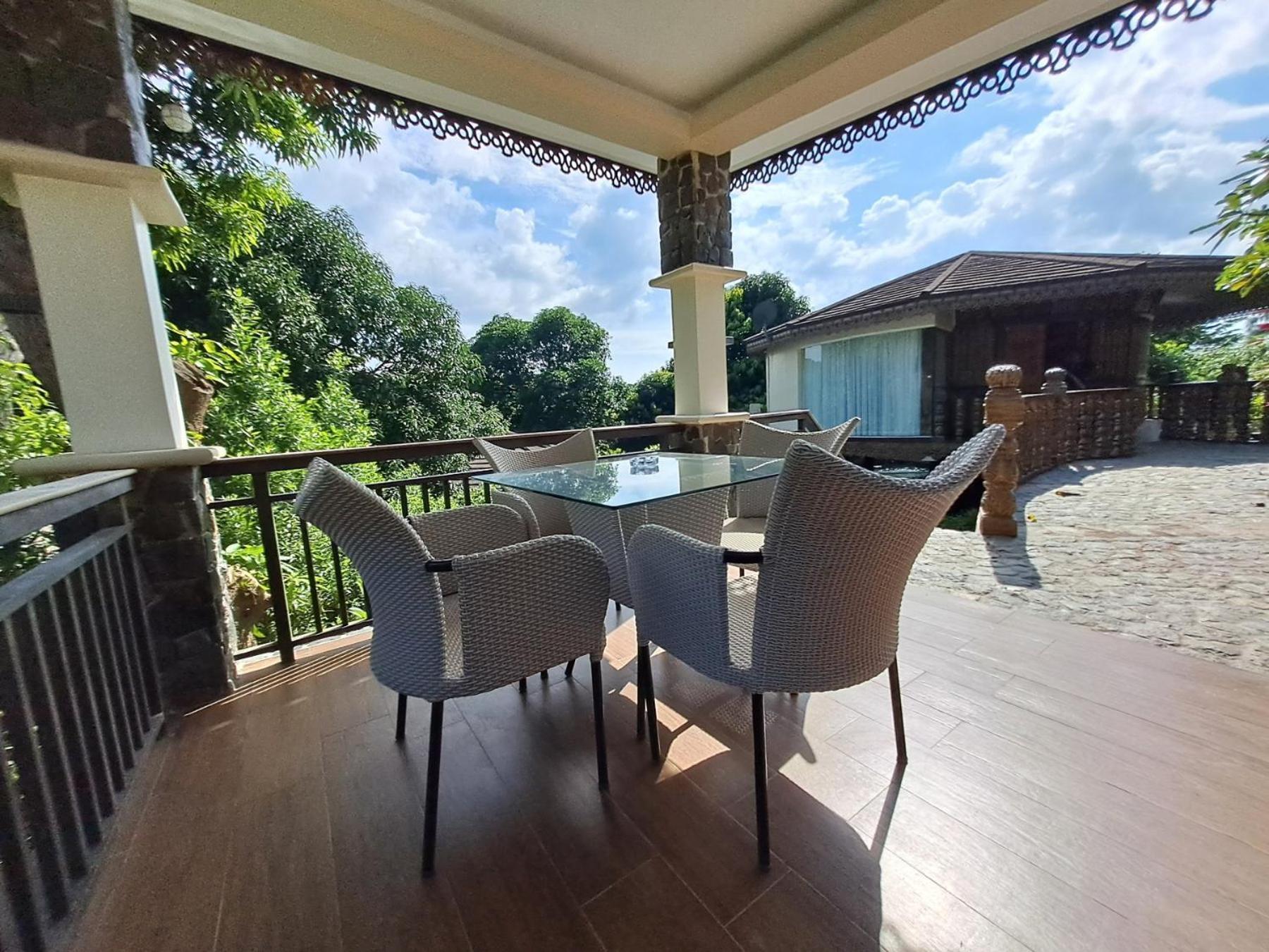 Rancho Bernardo Luxury Villas And Resort Bagac Exterior foto