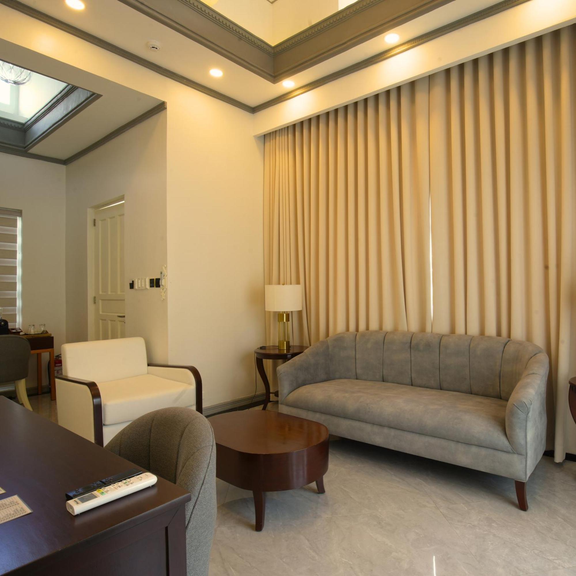 Rancho Bernardo Luxury Villas And Resort Bagac Exterior foto