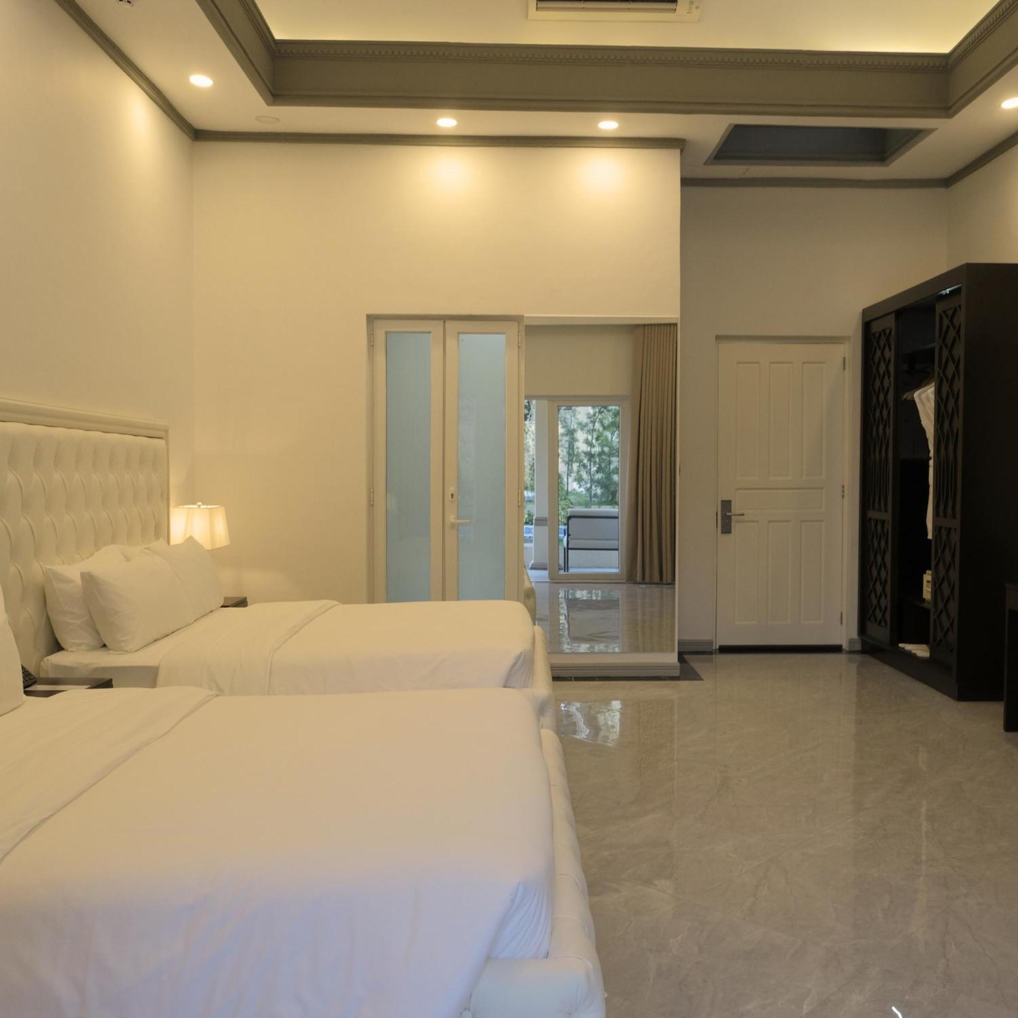 Rancho Bernardo Luxury Villas And Resort Bagac Quarto foto