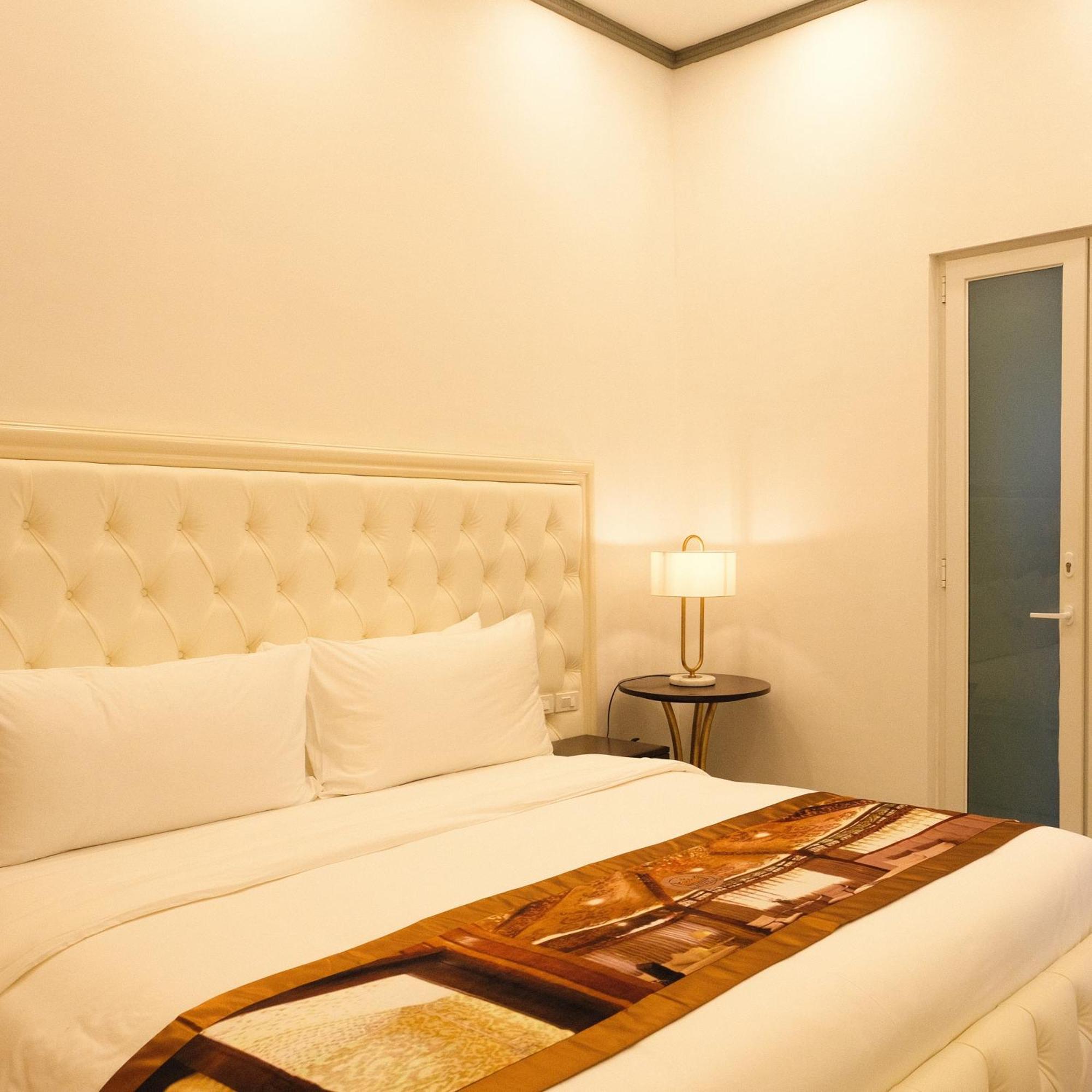 Rancho Bernardo Luxury Villas And Resort Bagac Exterior foto