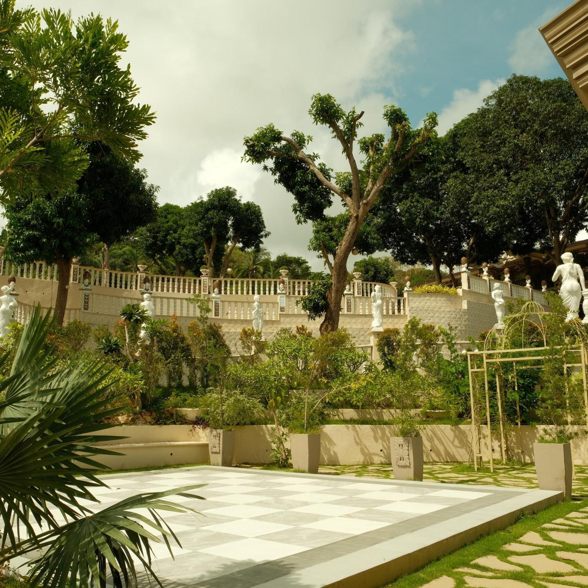 Rancho Bernardo Luxury Villas And Resort Bagac Exterior foto
